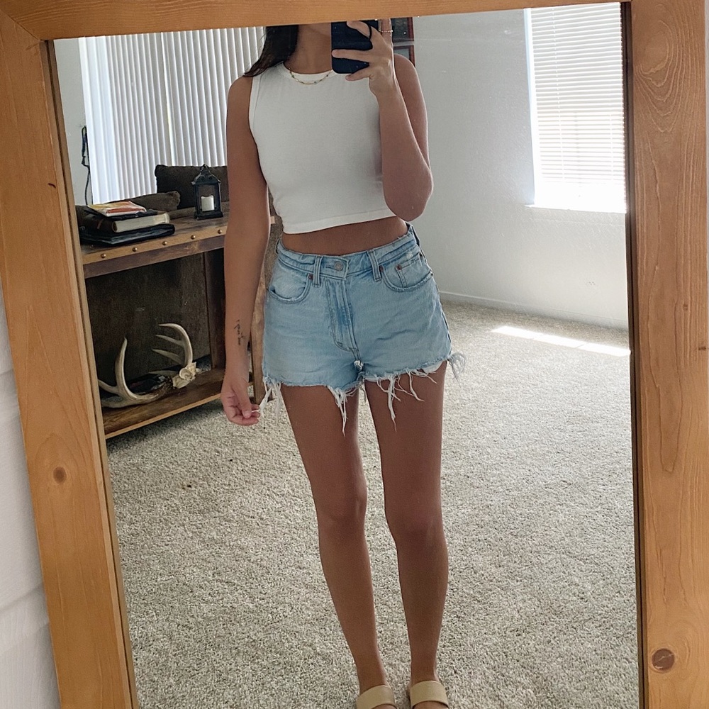 Abercrombie high rise mom shorts